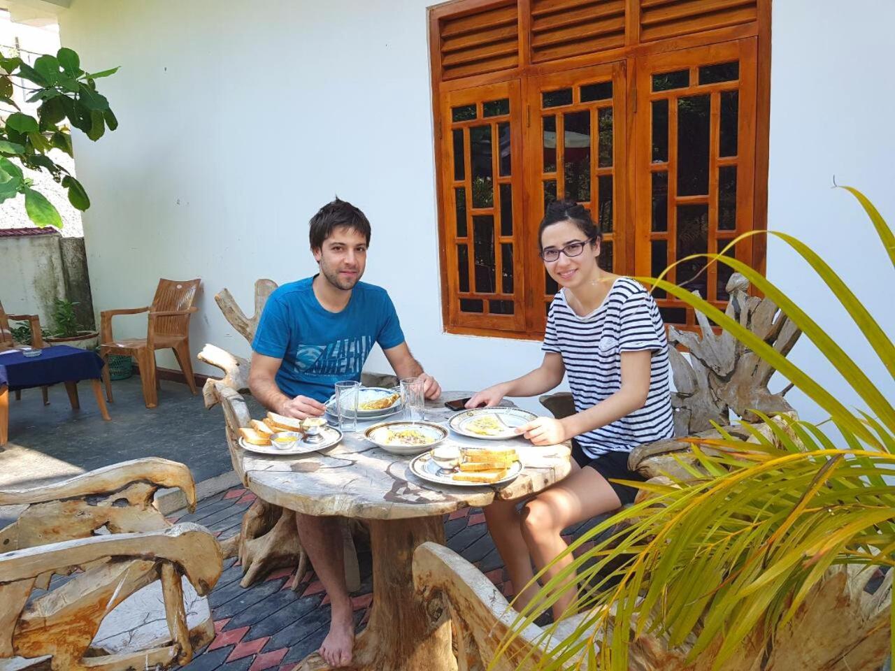 טרינקומאלה Hilton Cottage מראה חיצוני תמונה